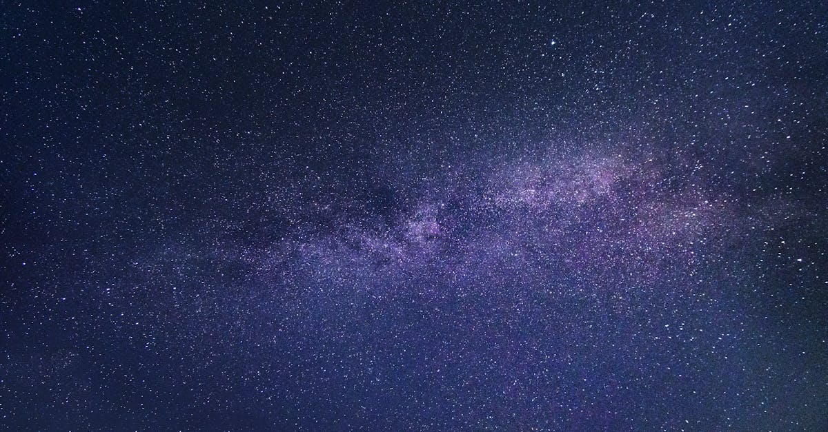 découvrez la mélancolie cosmique à travers des récits poignants et des réflexions profondes sur le sentiment d'éloignement dans l'univers infini.