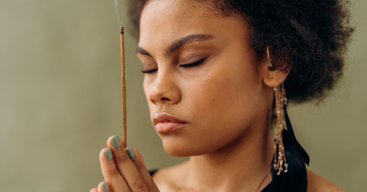 découvrez une prière puissante pour soulager vos dettes et retrouver la paix financière. confiez vos soucis d'argent à cette prière pleine d'espoir et de foi.