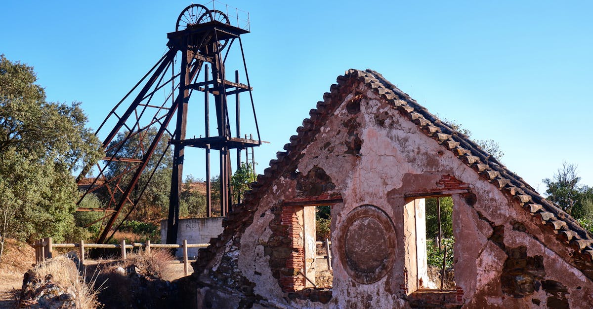 découvrez le concept de l'abandon divin, une exploration profonde des sentiments de solitude spirituelle et de transformation intérieure.