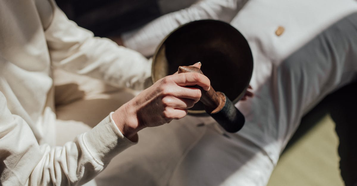 découvrez les bienfaits de la guérison énergétique pour équilibrer votre corps et votre esprit grâce à des techniques naturelles et holistiques.