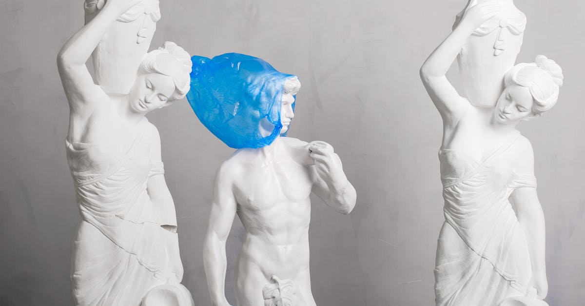 découvrez les paradoxes fascinants qui défient la logique et stimulent la réflexion, explorant des vérités surprenantes et des contradictions apparentes.