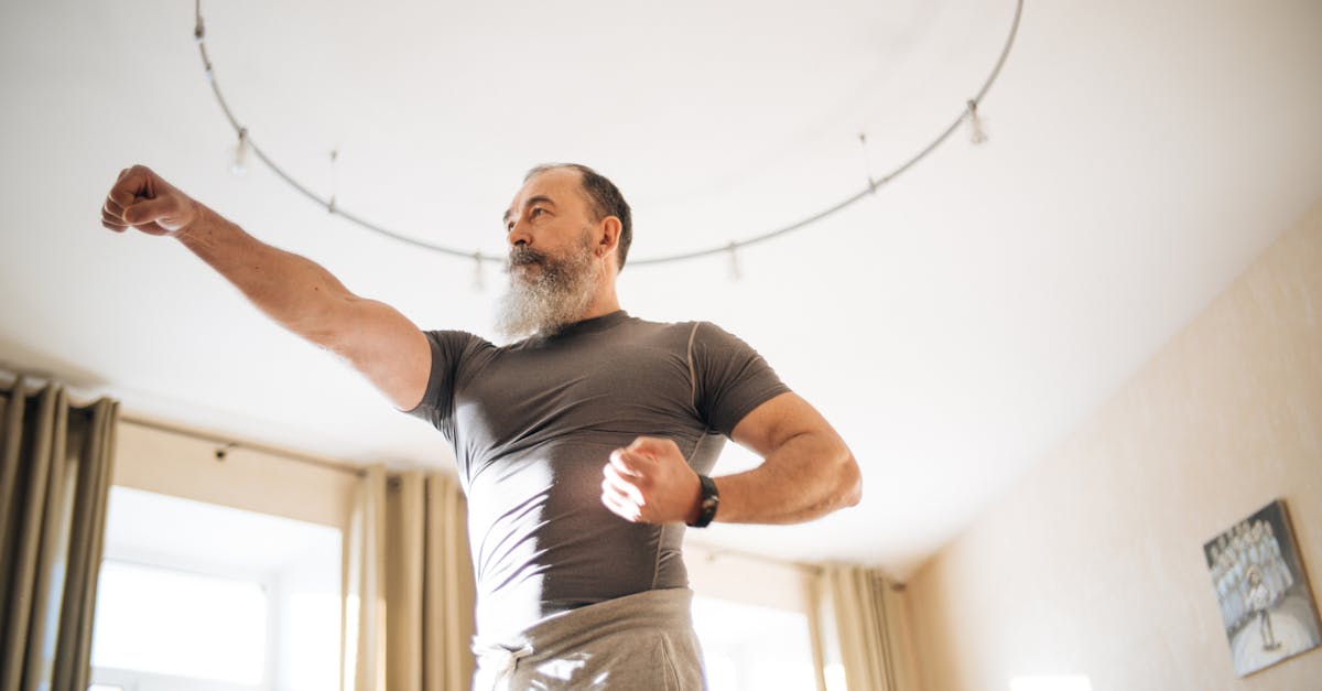 découvrez les bienfaits de l'exercice physique pour améliorer votre santé, renforcer votre corps et booster votre énergie au quotidien.