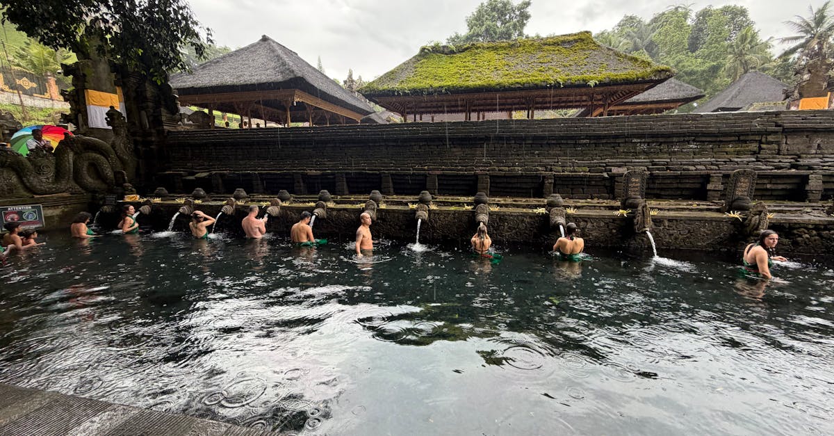 découvrez 'sacred anger', une exploration puissante des émotions sacrées qui transforment la colère en force positive pour un changement profond.