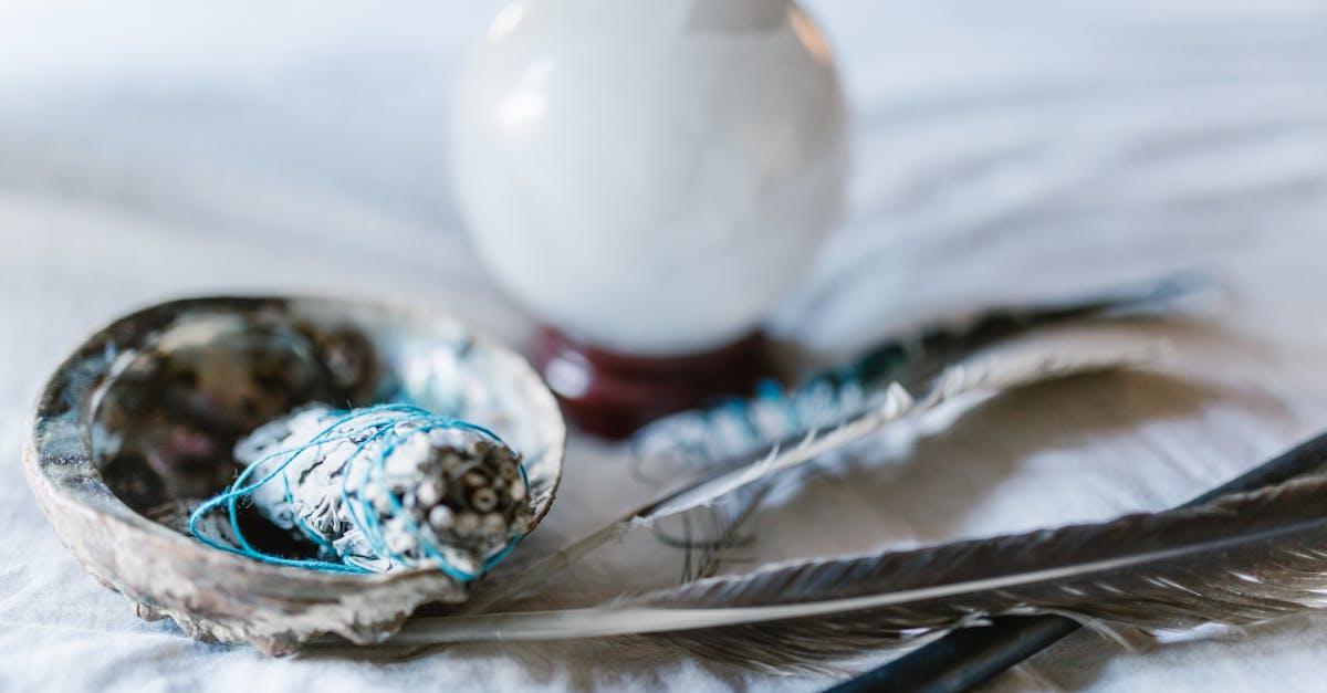 découvrez comment identifier et stopper les fuites d'énergie spirituelle pour maintenir votre équilibre intérieur et votre bien-être au quotidien.