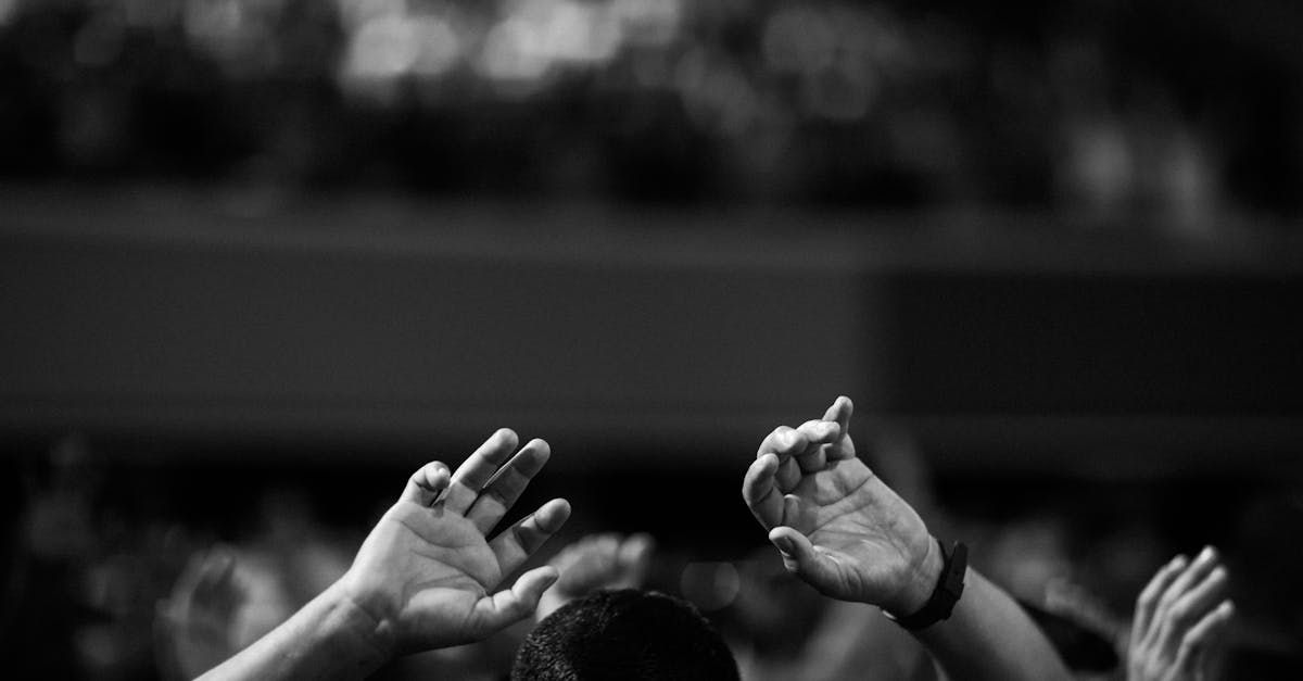 découvrez les raisons courantes de déception au sein des groupes spirituels et comment surmonter ces défis pour retrouver une harmonie et un épanouissement personnel.