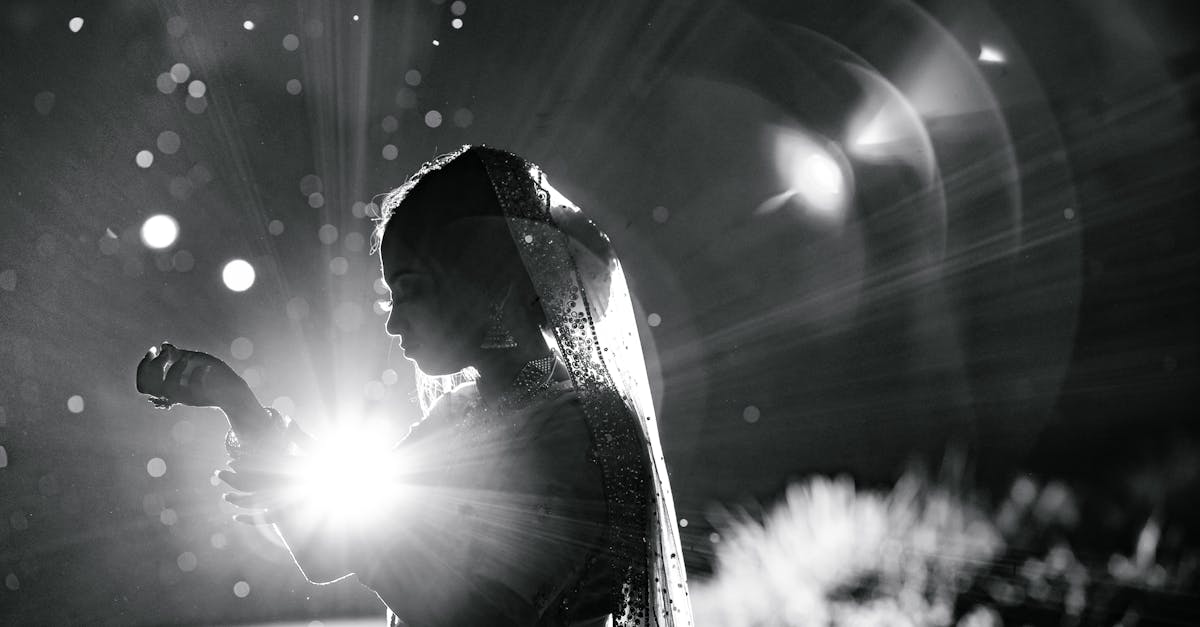 découvrez love veil, la collection romantique de voiles de mariée alliant élégance et délicatesse pour sublimer votre grand jour.