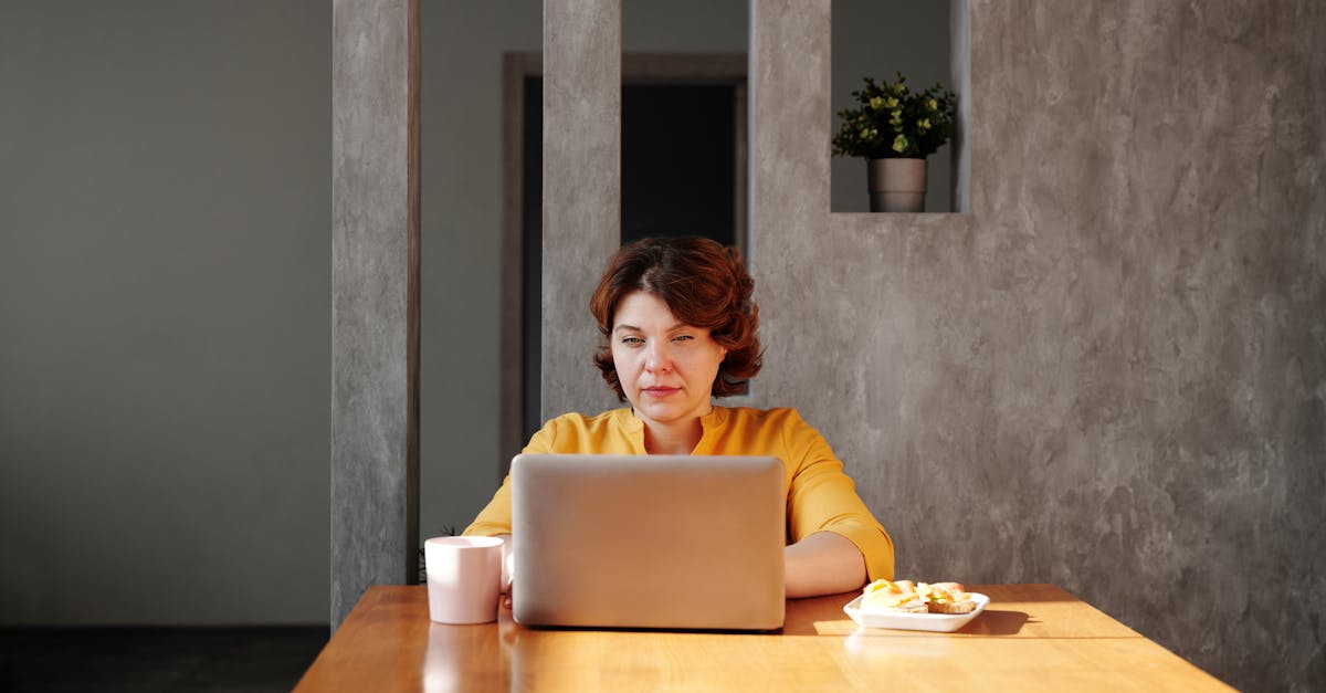 découvrez les causes de la procrastination et apprenez des stratégies efficaces pour la surmonter et améliorer votre productivité au quotidien.